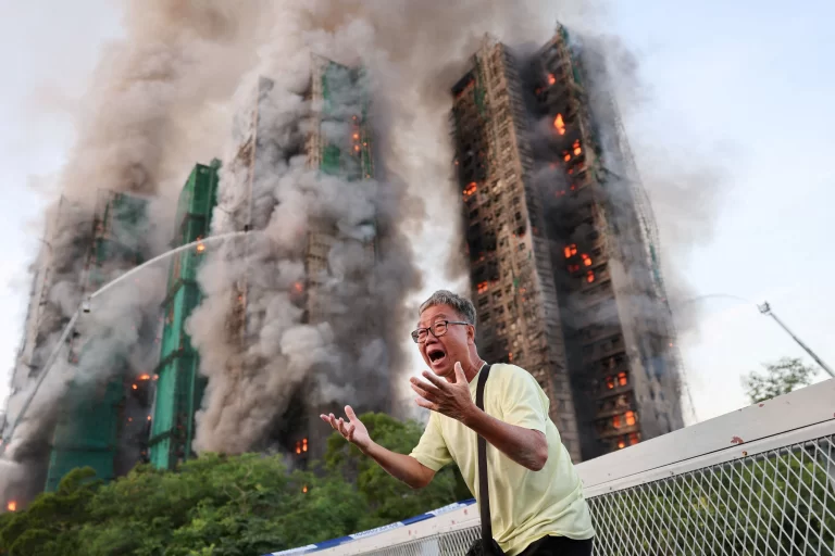 Incêndio em Hong Kong já fez pelo menos 55 mortos
