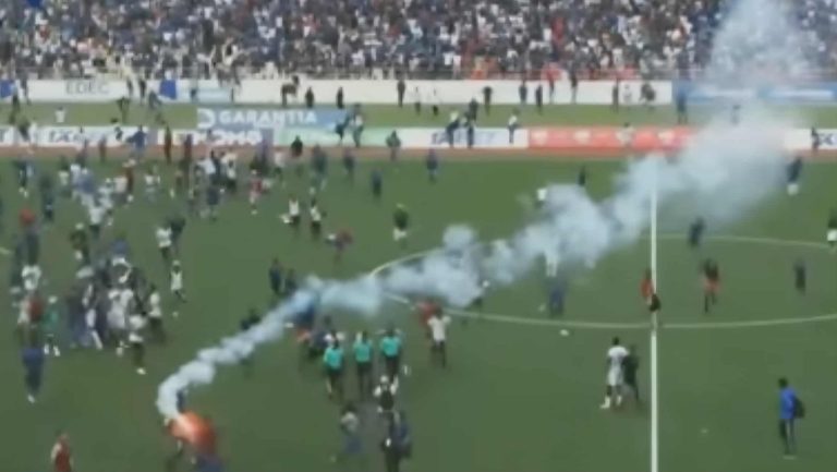 Nova invasão do relvado pode-nos tirar o Mundial: FIFA avisa – punições drásticas em jogo