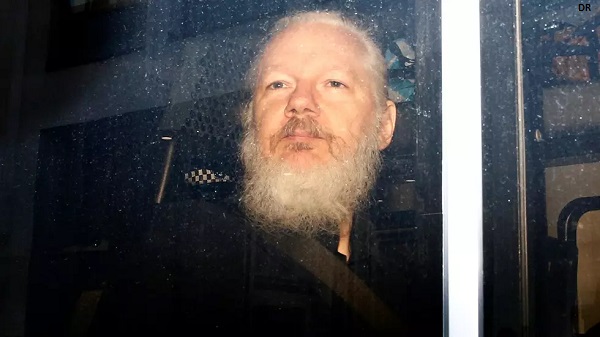 Julian Assange pode enfrentar pena de prisão de 175 anos