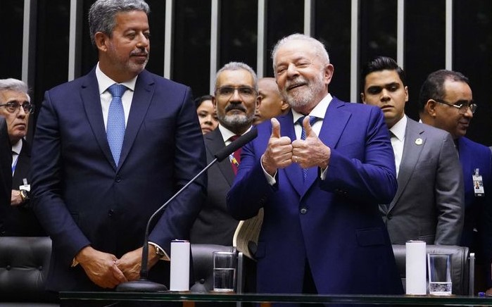 Lula da Silva promete Governo de esperança e reconstrução