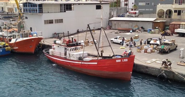 Tripulação e passageiros do Mar Liso resgatados em segurança