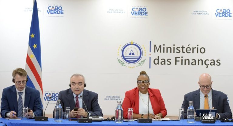 Governo faz balanço “extraordinário” da primeira missão do FMI após tomada de posse