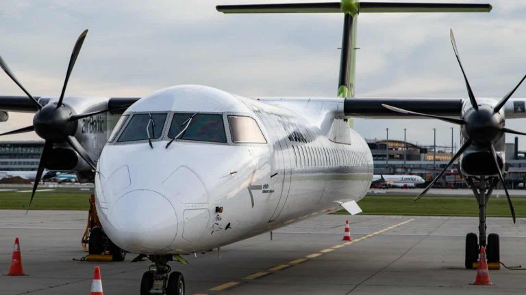 Última hora. Avaria em avião DASH 8 deixa TACV sem voos domésticos este domingo