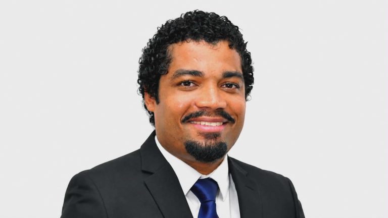 A política do nada e do custo zero: uma opção orçamental e economicamente impossível