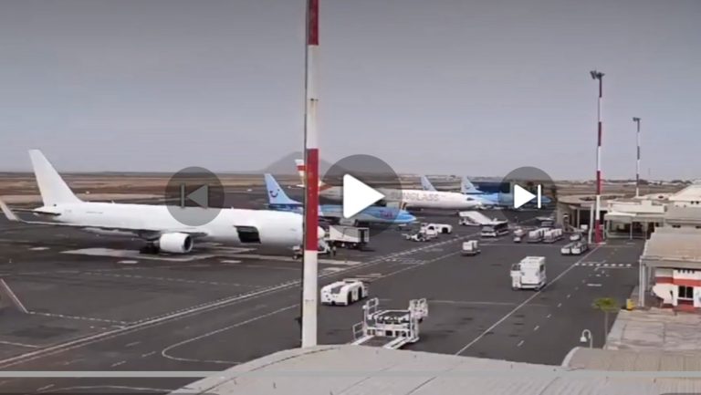 Ilha do Sal. Dez aviões internacionais, em simultâneo, mostram crescimento económico e procura por Cabo Verde