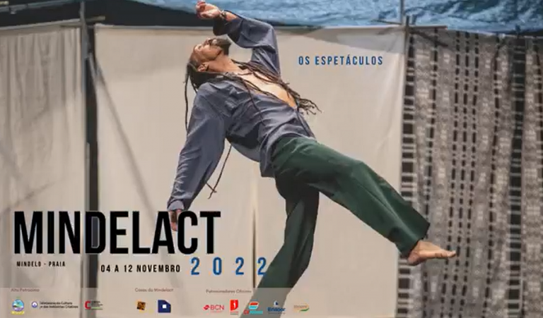 Mindelact sobe ao palco