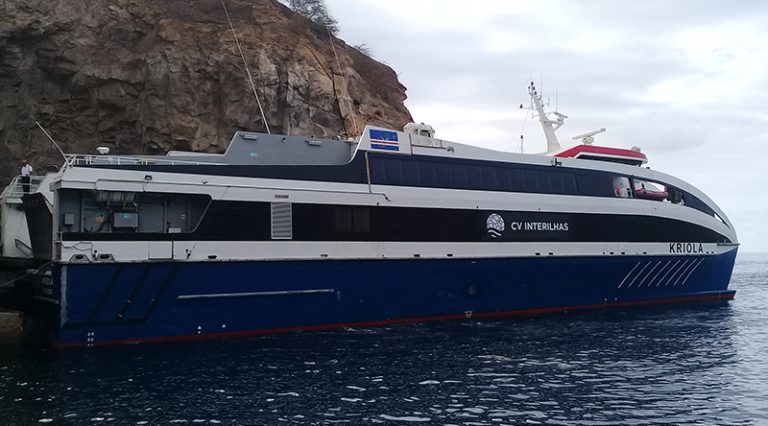 Navio Kriola substitui D. Tututa