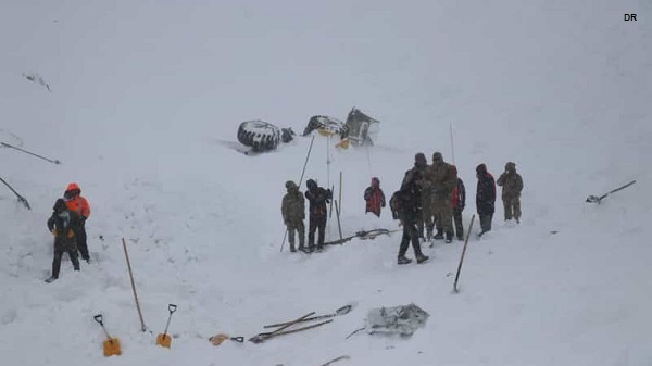 Nova avalanche na Turquia faz 21 mortos e vários desaparecidos