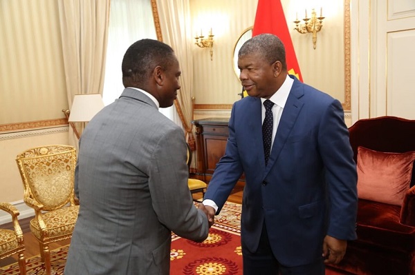 Fotogaleria visita de Olavo Correia a Angola