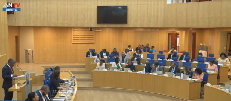 Primeiro-Ministro confronta PAICV