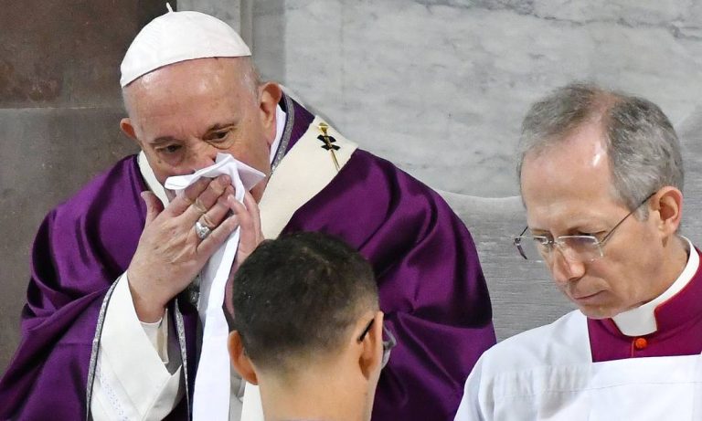 Papa Francisco cancela atividades programadas para hoje