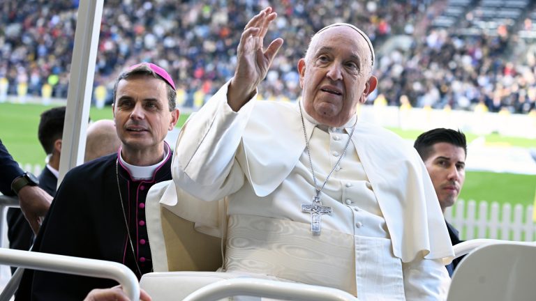 Papa Francisco saúda cessar-fogo em Gaza