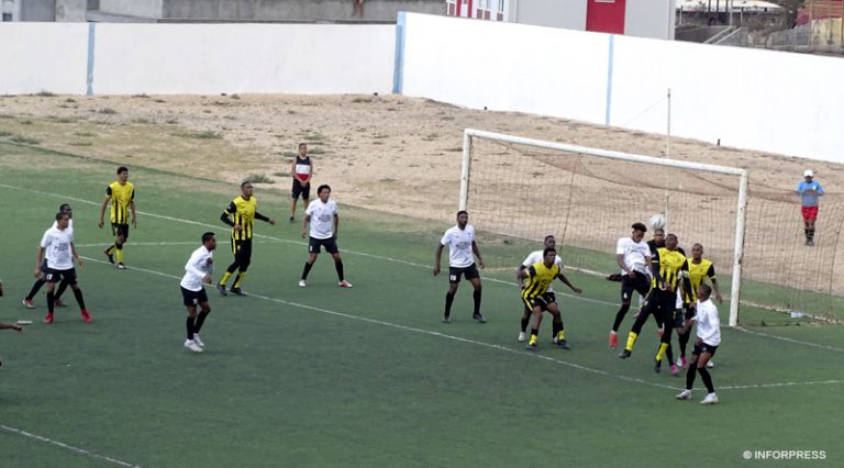 Santo Antão Norte. Rosariense lidera campeonato