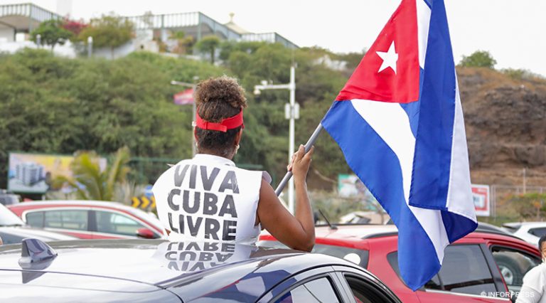 Povo Cubano tem direito também à democracia