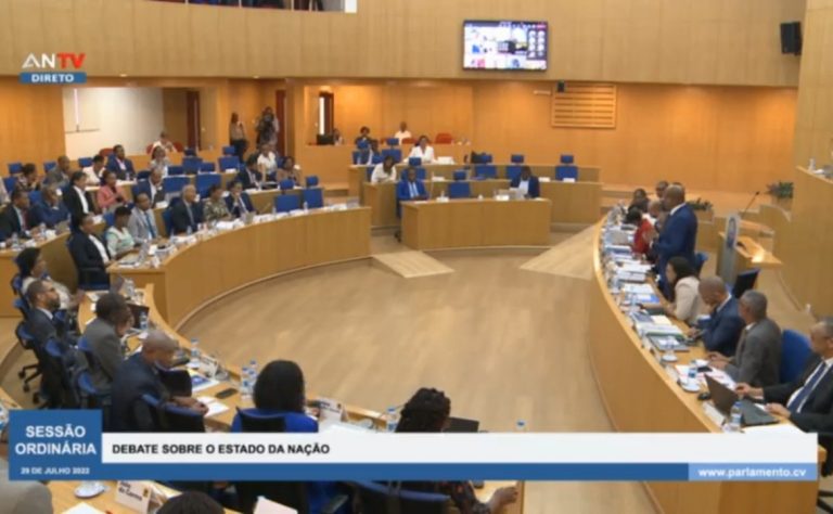 Transportes marítimos. Cabo Verde vai rever modelo do sistema tarifário