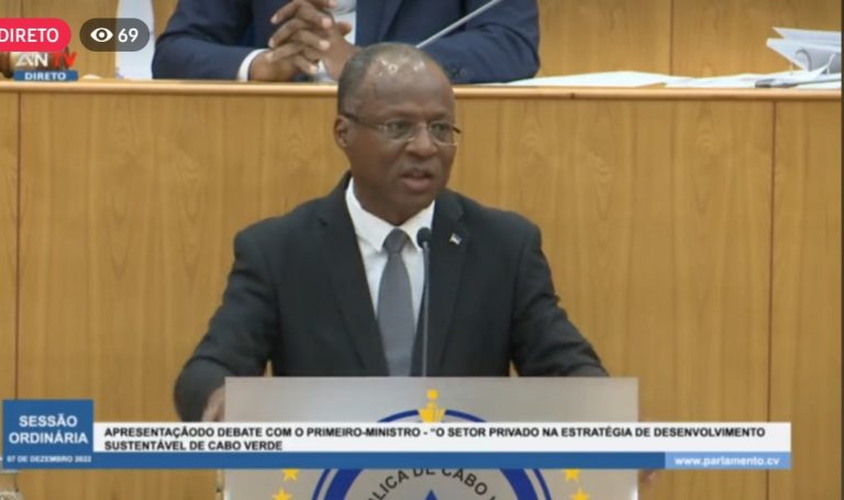Apesar das crises estamos a construir a retoma e relançamento com forte suporte do setor privado – PM