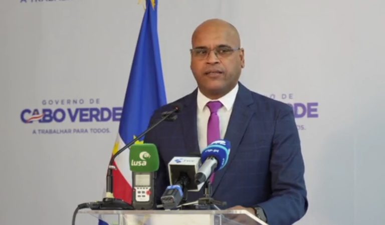 Caso Zezinho denti d’ Ouro. Governo analisa possibilidade de processar criminalmente dois jornais nacionais 