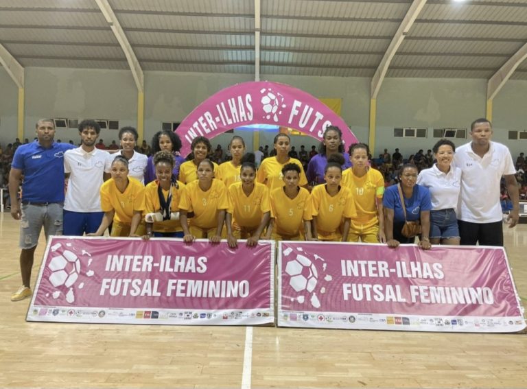 Futsal feminino. Sal conquista primeira vitória, São Vicente ganha e passa às meias-finais 