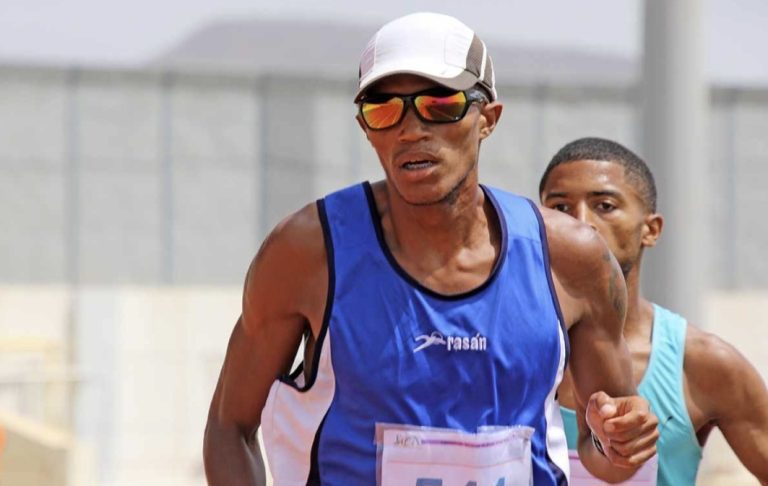 Artur Silva e Maria Silva vencem prova de atletismo 10 km na Ilha do Sal