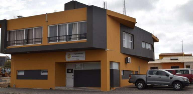 Prisão preventiva para suspeito de agressão sexual contra própria filha, no Sal