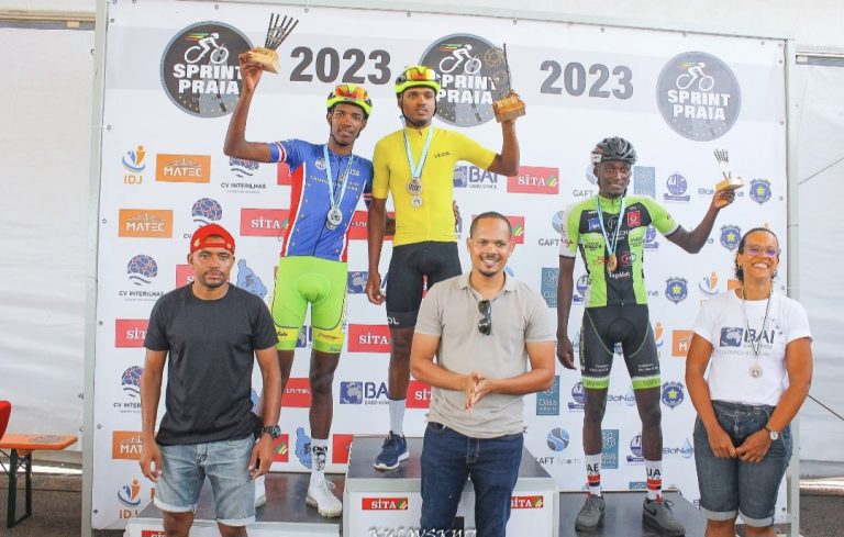 Ciclista Eliezer Soares revalida título de campeão “Sprint Praia”