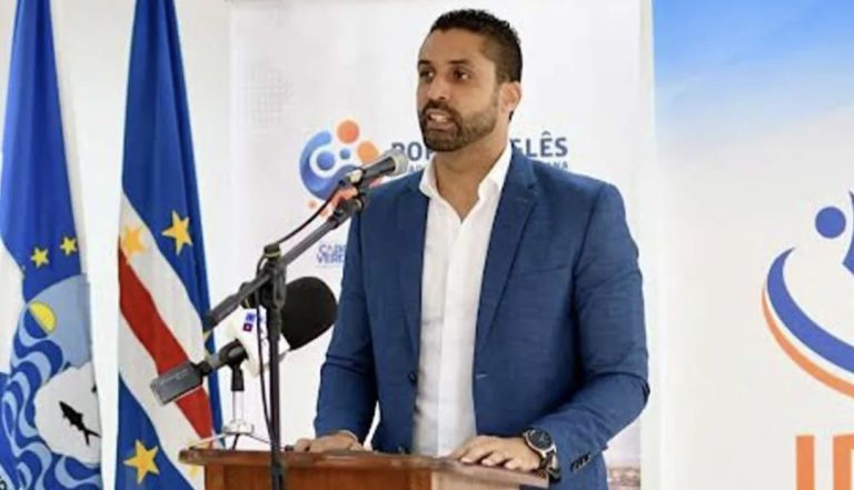 Ministro Adjunto do PM para a Juventude e Desporto preside abertura do XI campeonato nacional paralímpico