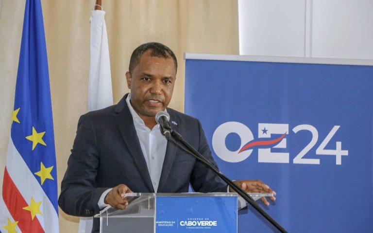 Ministro da Educação apresenta prioridades do Orçamento para 2024 em Assomada