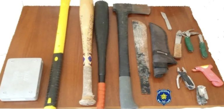 Polícia Nacional detém dois indivíduos por posse ilegal de armas na Ilha do Fogo