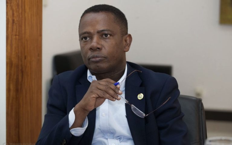 Cabo Verde recebe elogios internacionais por redução da dívida pública