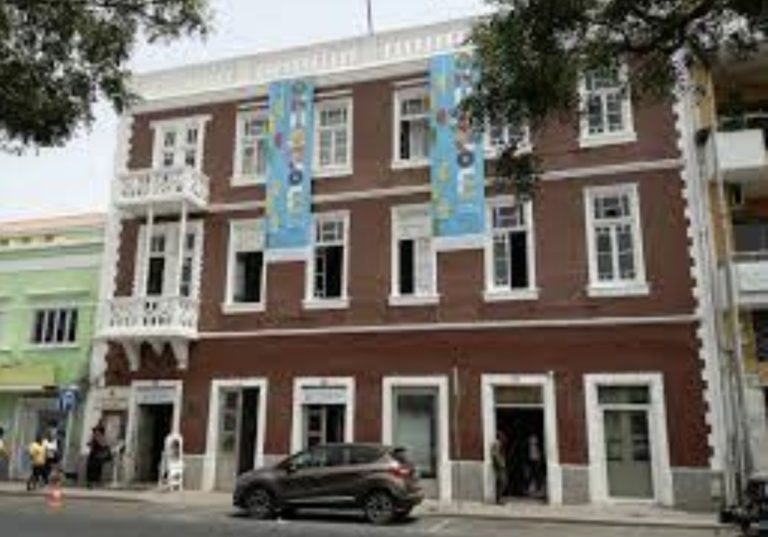 Ministério da Cultura seleciona 21 artistas plásticos no âmbito do edital de pintura e escultura