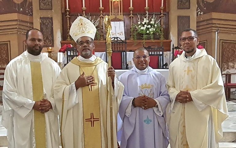 Bispo de Mindelo dá posse a novos Párocos em Santo Antão Norte