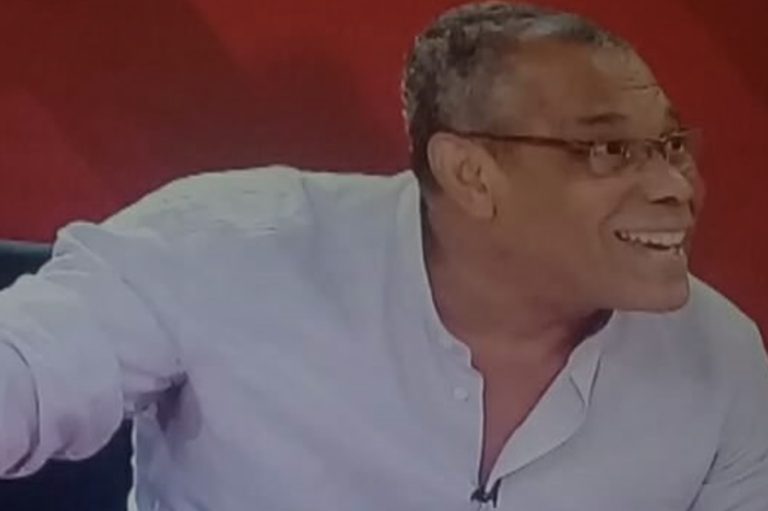 Ex- chefe da Polícia insta à violência contra Primeiro-Ministro