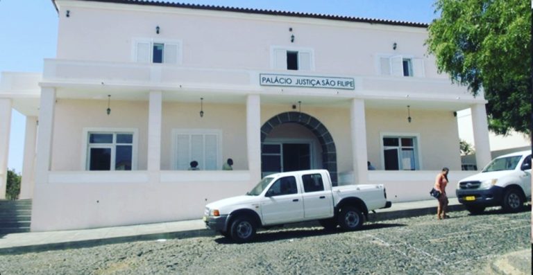Sete indivíduos detidos por prática de vários crimes na Ilha do Fogo