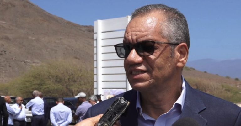 Lançadas obras da central fotovoltaica de norte de Baía