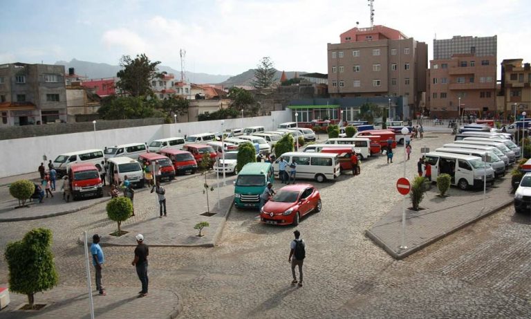 Subida dos combustíveis gera contestação entre hiacistas e taxistas