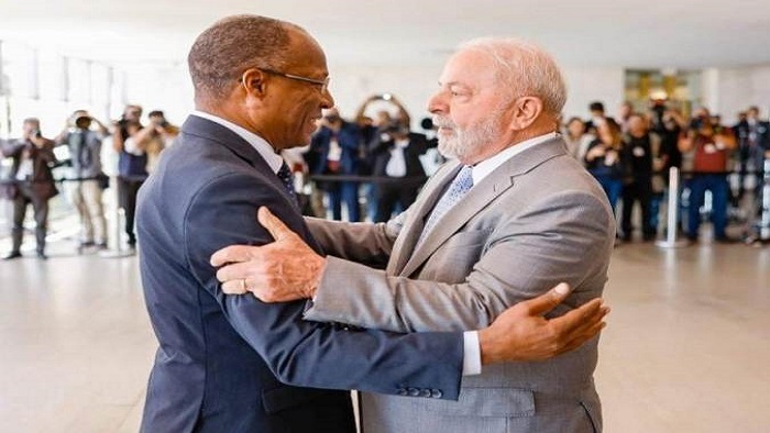 Ulisses é primeiro líder Africano recebido por Lula da Silva, em Brasília 
