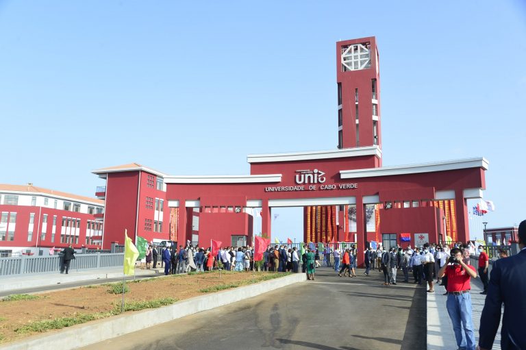Governo entrega Novo Campus Universitário à Uni-CV