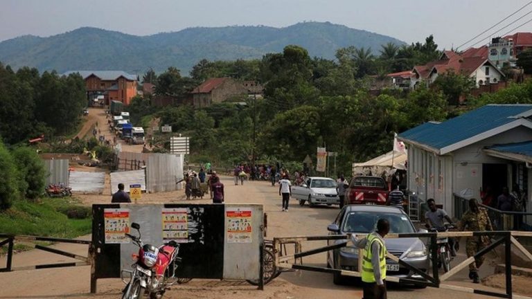 Uganda. Ataque terrorista a escola faz mais de 40 mortos