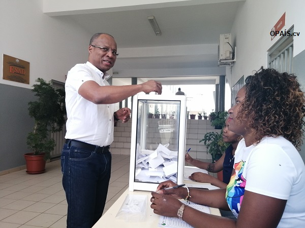 Ulisses perspetiva um MpD forte, coeso e confiante nas próximas eleições.