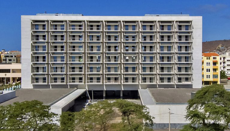 Bancos nacionais com lucro superior a 6 mil milhões de Escudos no ano passado