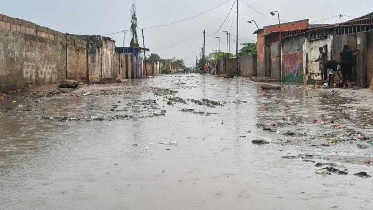 Sobe para 42 o número de vítimas mortais das chuvas em Angola