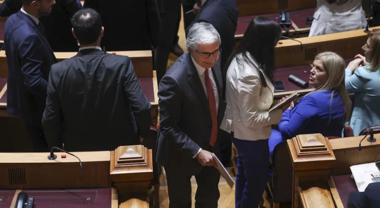 Impasse na eleição do Presidente da Assembleia da República