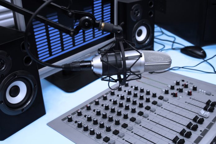 afinal-e-possivel-ter-lucro-com-radio