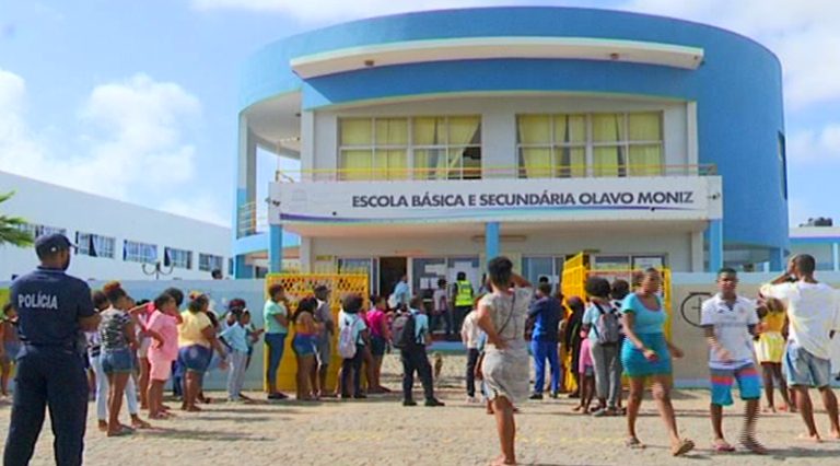 Liceu Olavo Moniz no Sal reforça medidas de segurança