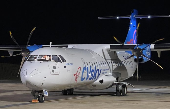avião_TACV_ATR