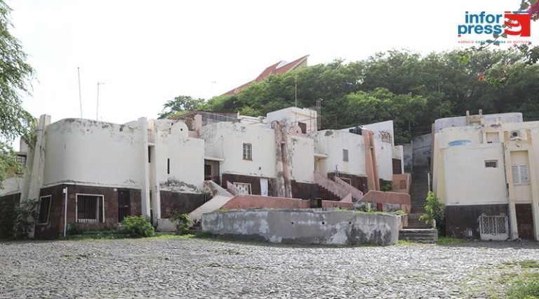 Ministério Público apreende terrenos do Complexo Babilónia durante buscas na Câmara Municipal da Praia