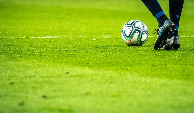 Nacional de futebol arranca com 12 equipas e novas estreias marcam edição 2025/2026