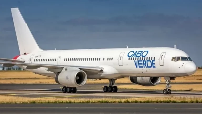 Pilotos sob risco de sanções por desrespeito à requisição civil