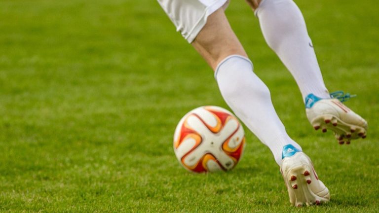 Futebol/São Nicolau. 11.ª jornada com jogos entre os 4 primeiros classificados