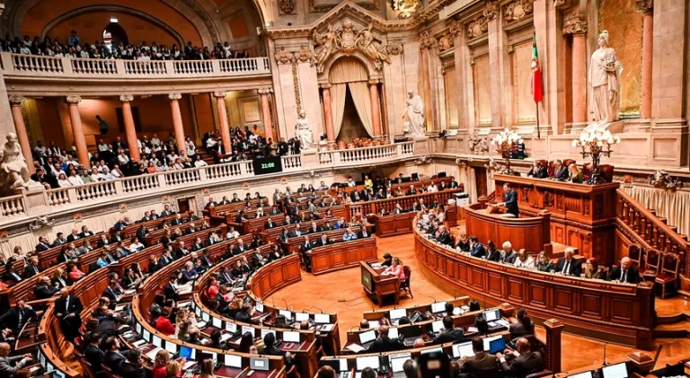 Governo de Portugal vai apresentar Moção de Confiança na Assembleia da República